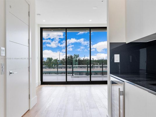 Interior, Kitchen, Recessed Lighting, Water, Wood Texture Flooring