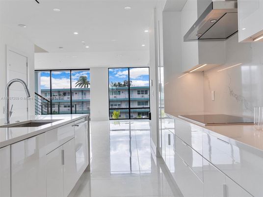 Interior, Kitchen, Recessed Lighting, Water