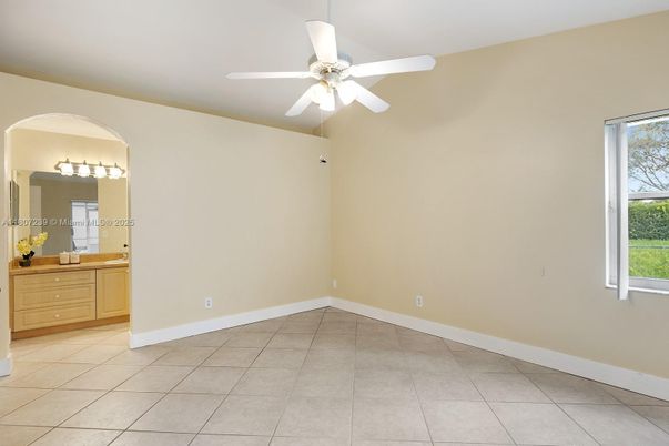 Bathroom, Empty room, Interior
