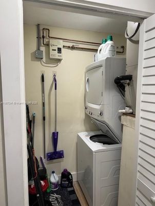 Interior, Utility Closets, Washer