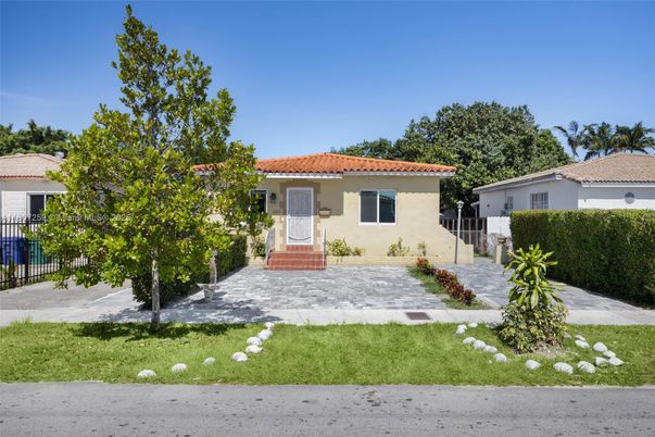 Backyard, Exterior, Facade, Spanish Mediterranean