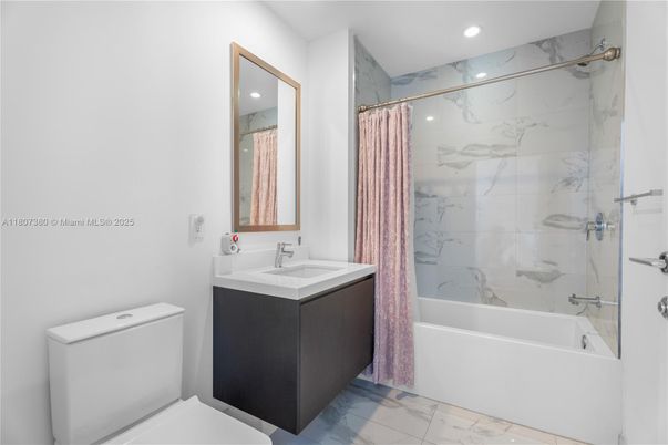 Bathroom, Interior, Marble, Marble Walls, Recessed Lighting