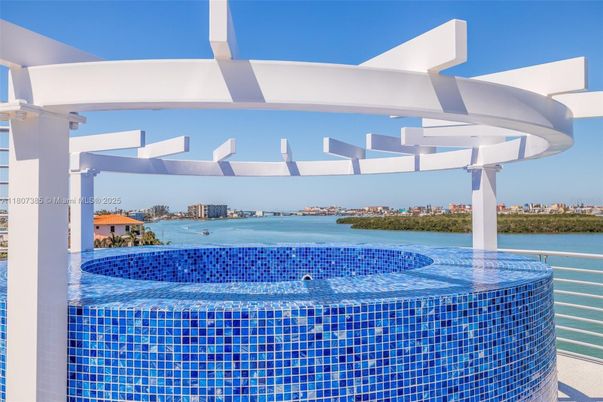 Exterior, Pool, Water