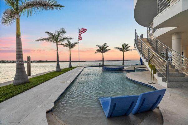 Exterior, Pool, Water
