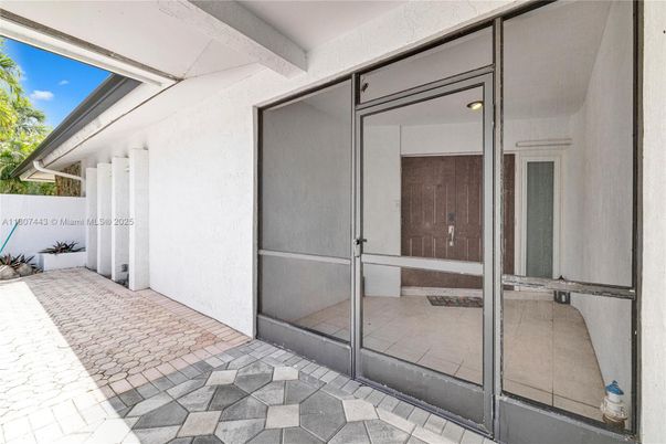 Exterior, Sun Room