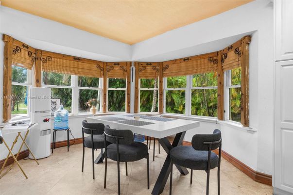 Dining room, Interior, Sun Room