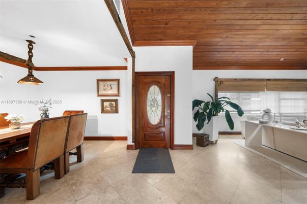 Dining room, Interior, Pendant Lights, Wooden Ceilings