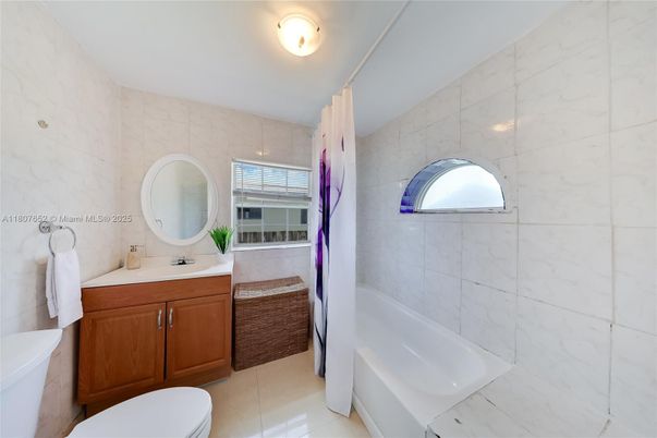 Bathroom, Interior, Marble Walls