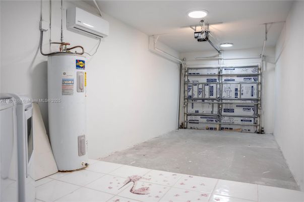 Garage, Interior