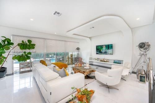 Fireplace, Interior, Living room, Recessed Lighting