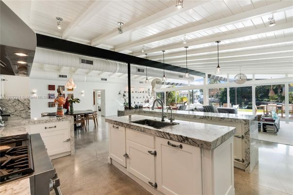 Dining room, Interior, Kitchen, Pendant Lights