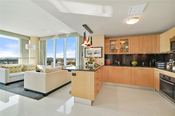 Interior, Kitchen, Living room, Pendant Lights, Stainless Steel Appliances, Water