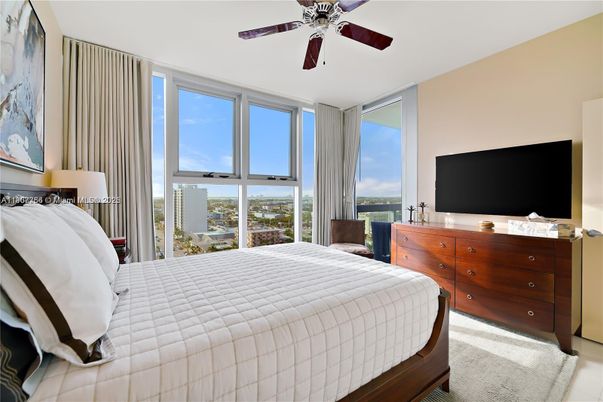 Bedroom, Interior, Water