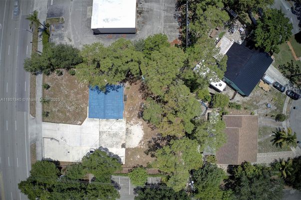 Exterior, Drone