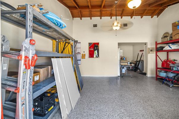 Fitness Equipment, Interior, Wooden Beams, Wooden Ceilings