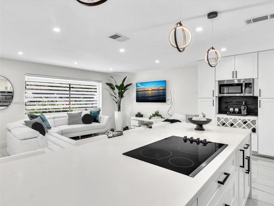 Interior, Kitchen, Living room, Pendant Lights, Recessed Lighting