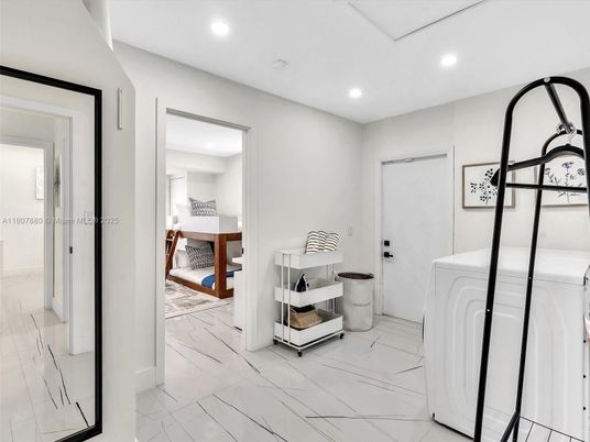 Interior, Marble, Recessed Lighting, Washer
