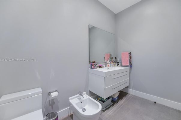 Bathroom, Interior