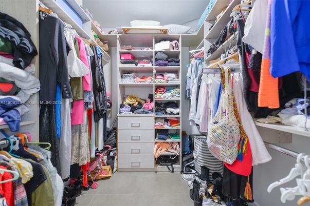 Interior, Walk-in Closets