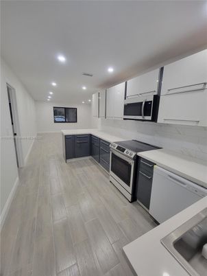 Interior, Kitchen, Recessed Lighting, Wood Texture Flooring