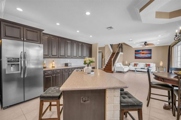 Interior, Kitchen, Living room, Recessed Lighting, Stainless Steel Appliances