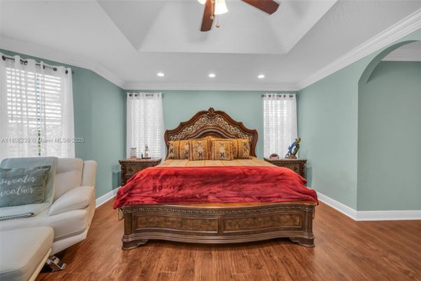 Bedroom, Interior, Recessed Lighting, Wood Texture Flooring