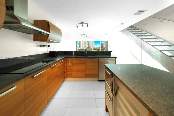 Interior, Kitchen, Marble, Stainless Steel Appliances