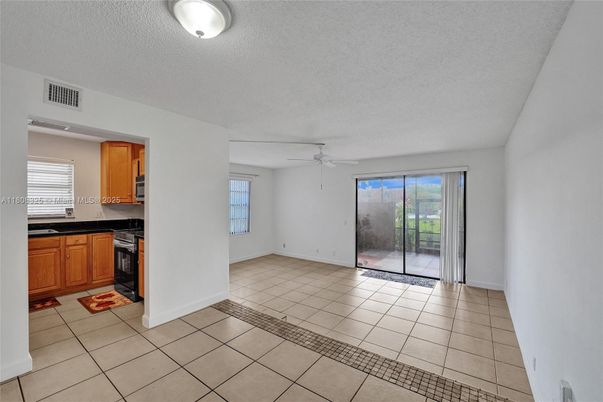 Empty room, Interior, Kitchen