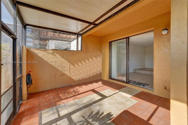 Empty room, Interior, Sun Room
