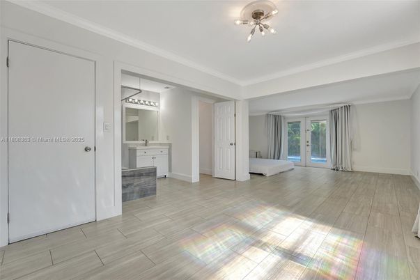 Empty room, Interior, Pendant Lights, Wood Texture Flooring