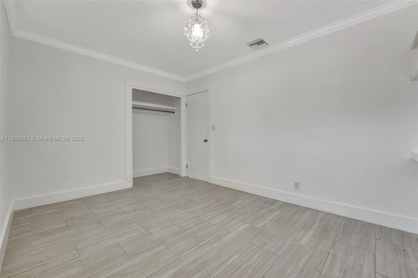 Chandelier, Empty room, Interior, Wood Texture Flooring