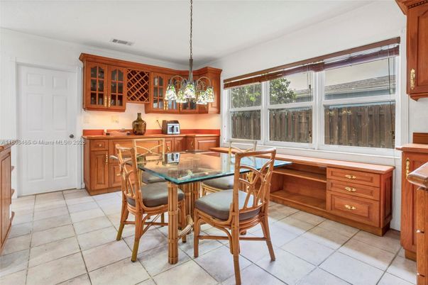 Dining room, Interior, Pendant Lights