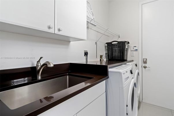 Interior, Washer