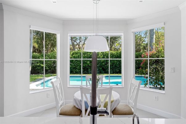Dining room, Interior, Pendant Lights, Pool