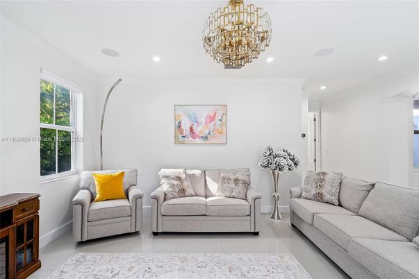 Chandelier, Interior, Recessed Lighting
