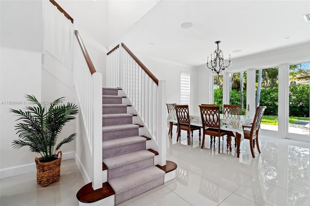 Chandelier, Dining room, Interior, Recessed Lighting