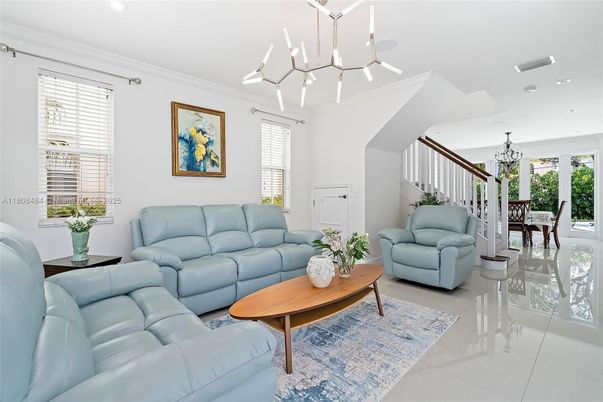 Dining room, Interior, Living room, Pendant Lights, Recessed Lighting