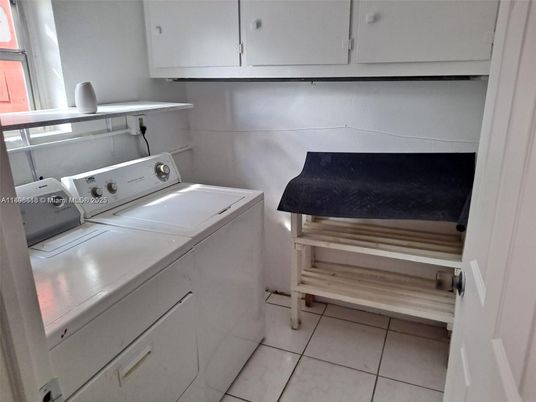 Interior, Washer
