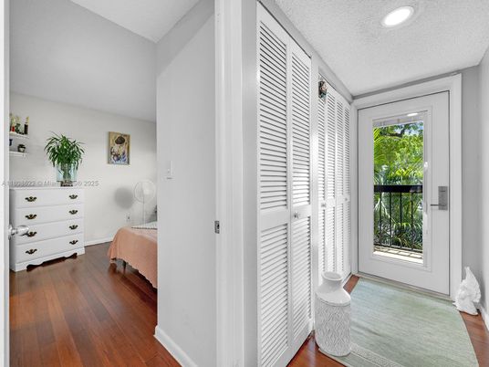 Bathroom, Interior, Recessed Lighting, Wood Texture Flooring