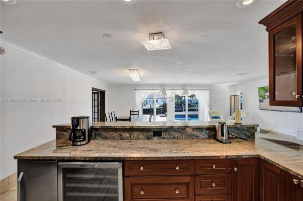 Dining room, Interior, Recessed Lighting