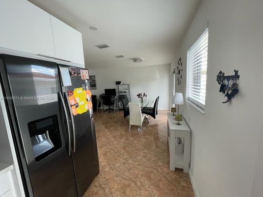 Dining room, Interior