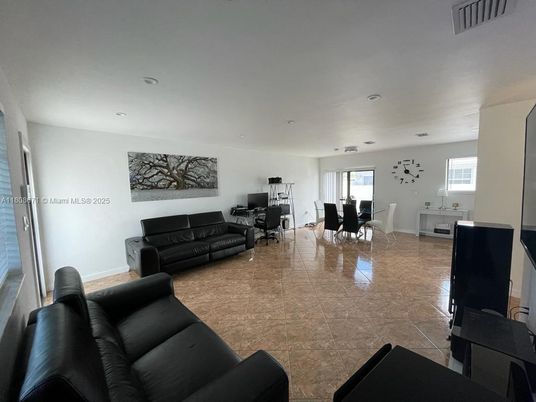 Dining room, Interior, Living room, Recessed Lighting