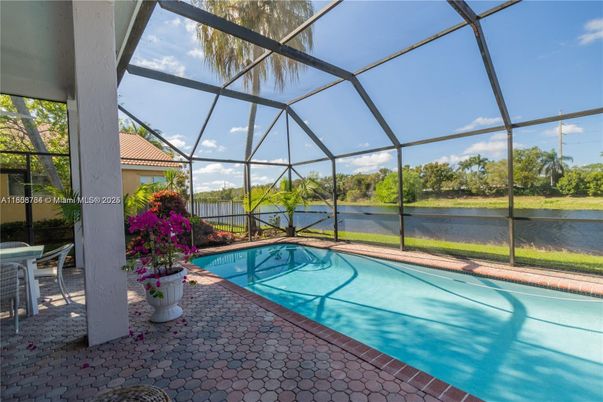 Glass Ceilings, Interior, Pool, Sun Room, Water