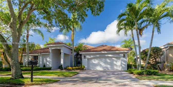 Attached, Detached Garage, Exterior, Facade, Mediterranean
