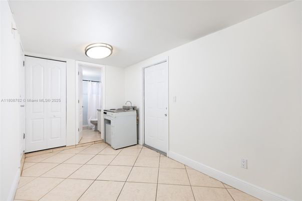 Interior, Washer
