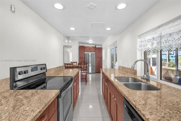 Interior, Kitchen, Recessed Lighting