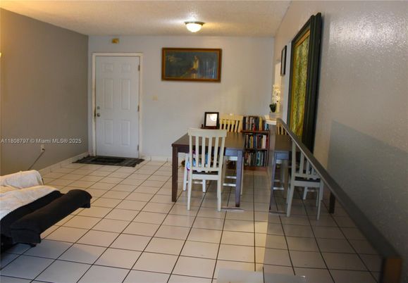 Dining room, Interior