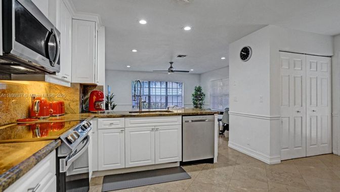 Interior, Kitchen, Recessed Lighting