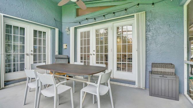 Dining room, Exterior