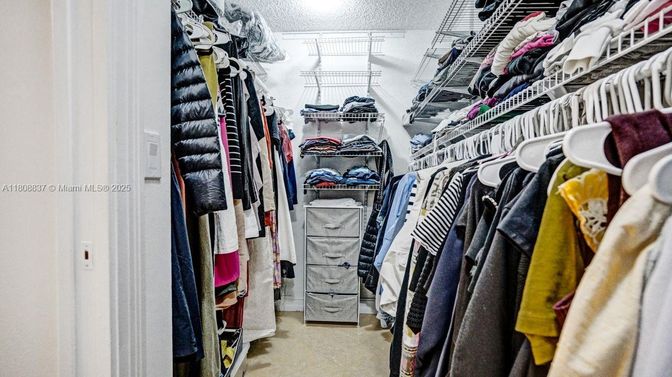 Interior, Walk-in Closets